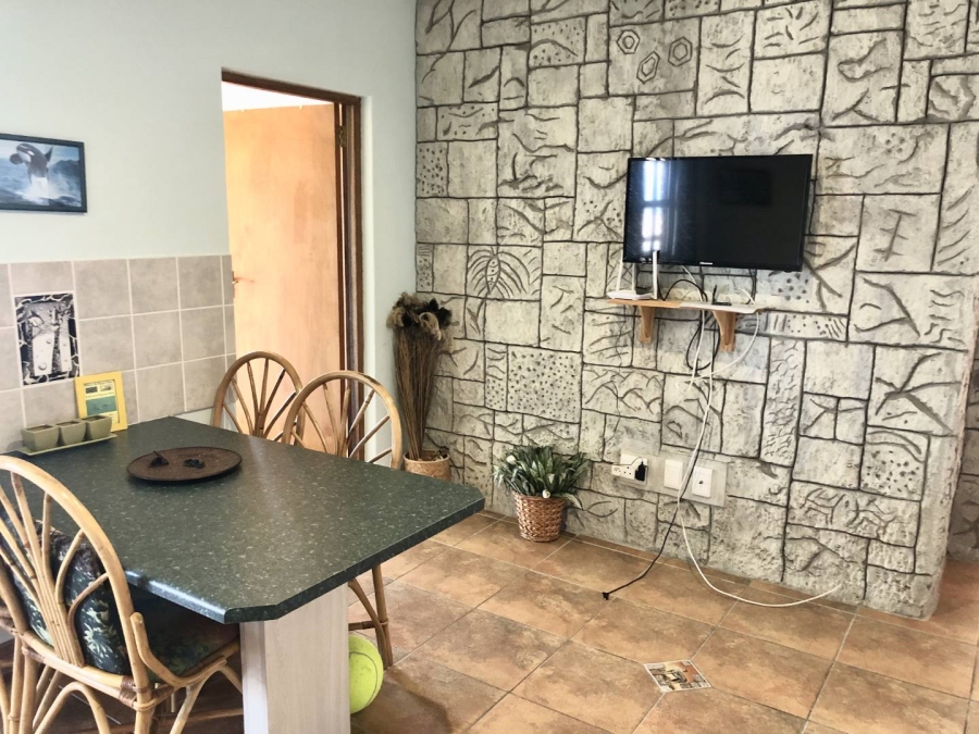 To Let 2 Bedroom Property for Rent in Mossel Bay Central Western Cape